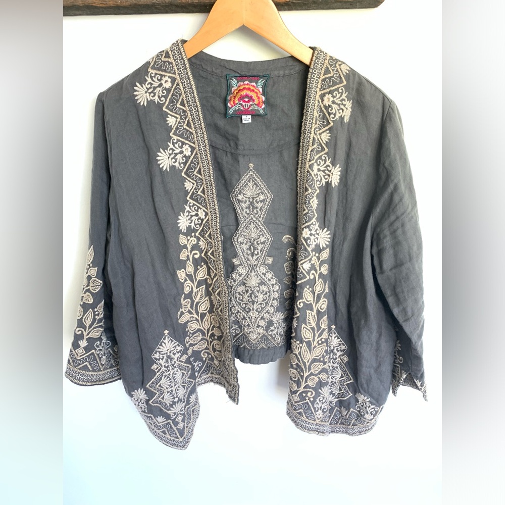 Johnny Was Tasya Bolero Gray Embroidered Linen Blend Cropped Cardigan